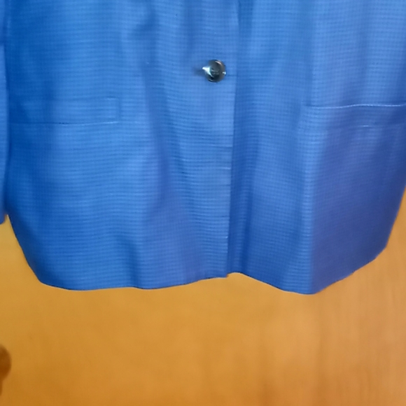 Jacket - Picture 4 of 5